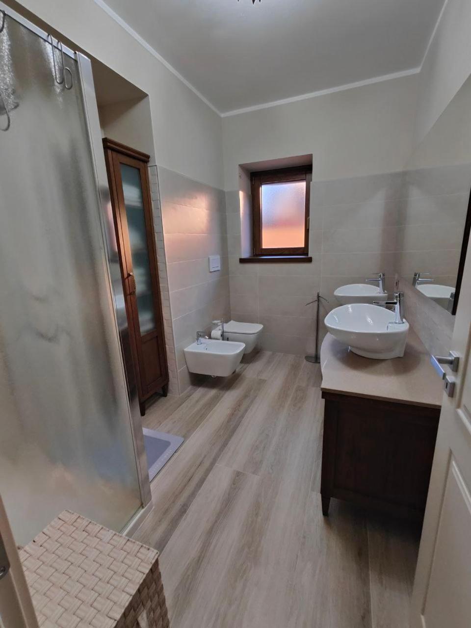 Casa Vacanze 아리아노이르피노 외부 사진